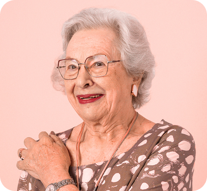 Femme senior souriante